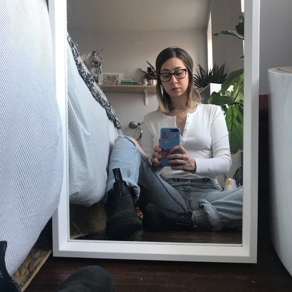 Meet your Posher, Gigi - Picture 5 of 6